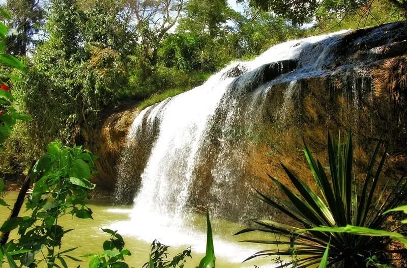 Khau-Lan-Waterfall---The-wild-waterfall-that-few-people-know-about-in-Ha-Giang_Thác Khau Làn 2.jpg