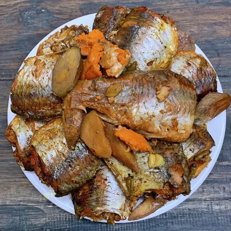Nam Dinh specialty: Charcoal-baked mudfish, full of hometown flavor.