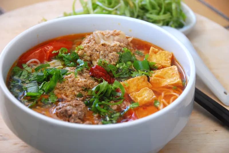 banh-duc-rieu-cua-vcca-hiep-hoi-van-hoa-am-thuc-viet-nam_Bánh đúc riêu cua - Bắc Ninh 1.jpg