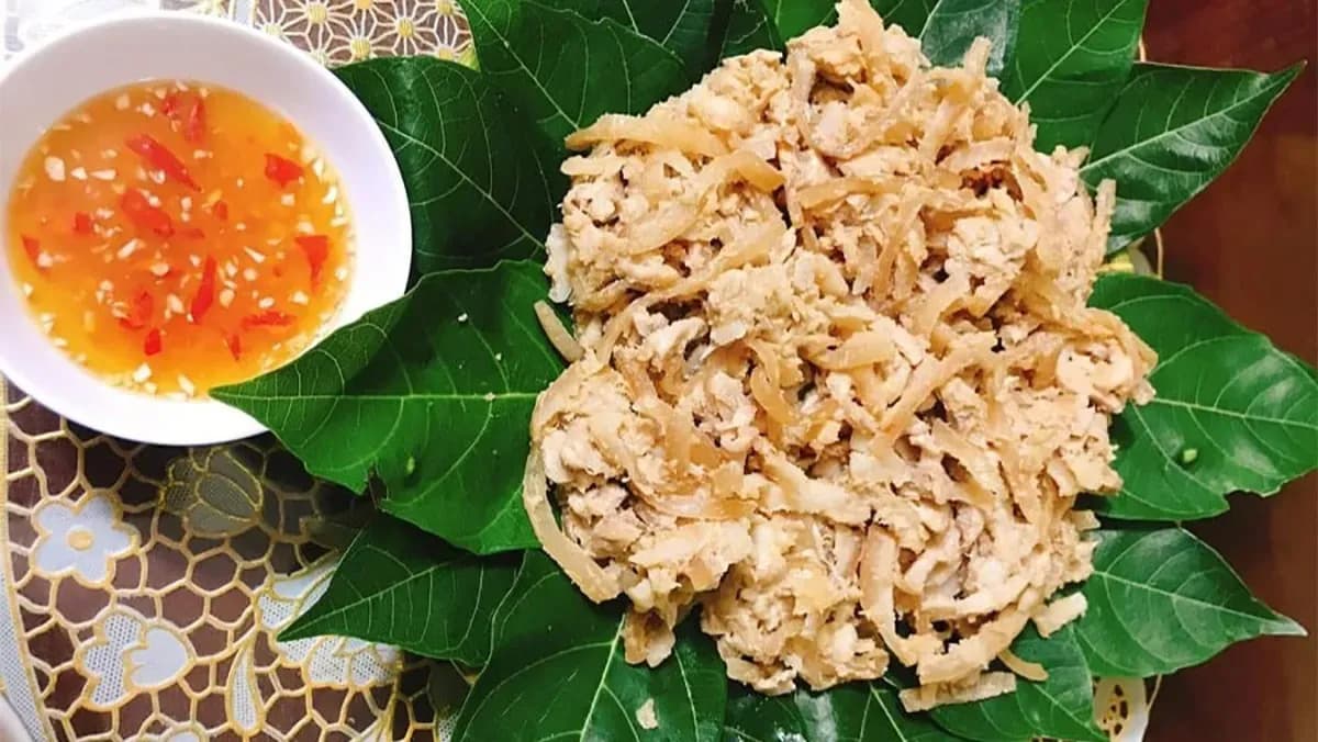Delicious Nem Bùi on fig leaves