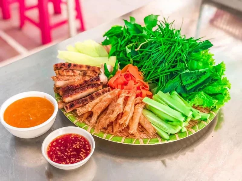nem-nuong-ninh-hoa-tru-danh-cua-am-thuc-nha-trang_h3-1704597770429201548847.webp