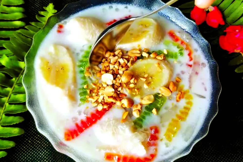 saigontourist-mang-mon-ngon-nam-bo-den-lien-hoan-am-thuc-toan_8927_che-chuoi-chung.jpg