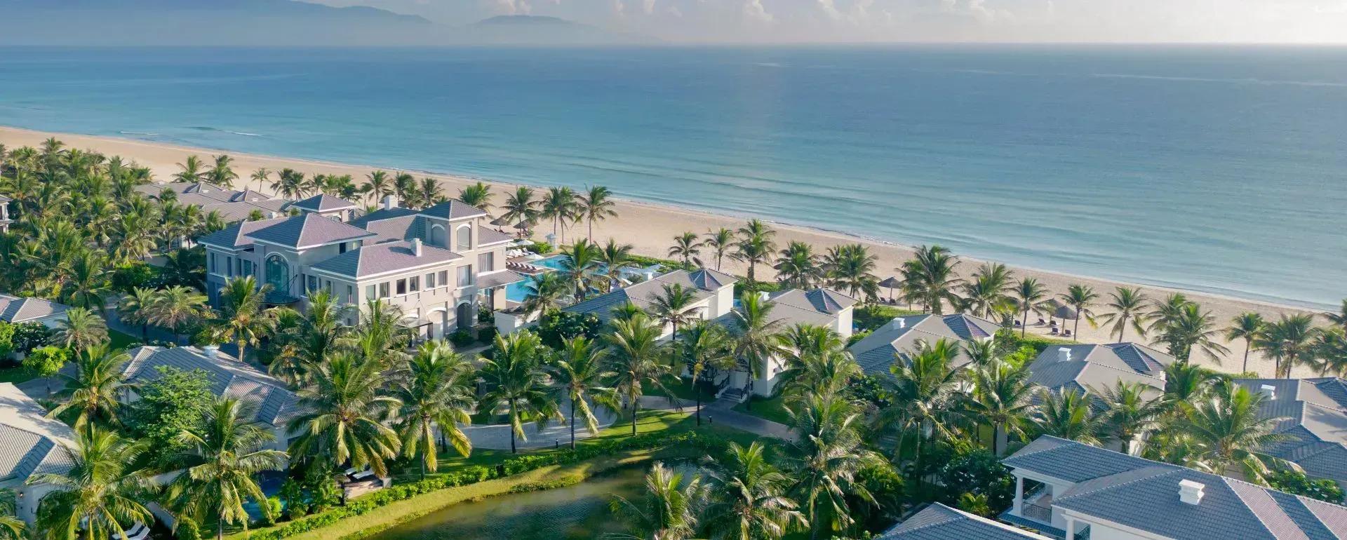 Luxurious Non Nuoc beachfront resort, stunning.
