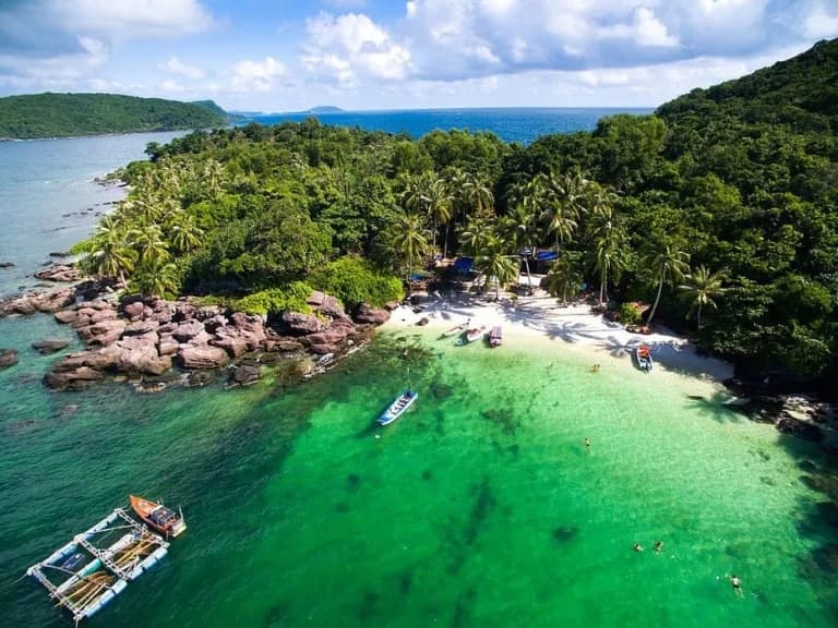 trekking-vuon-quoc-gia-phu-quoc_vườn quốc gia Phú Quốc 2.jpg